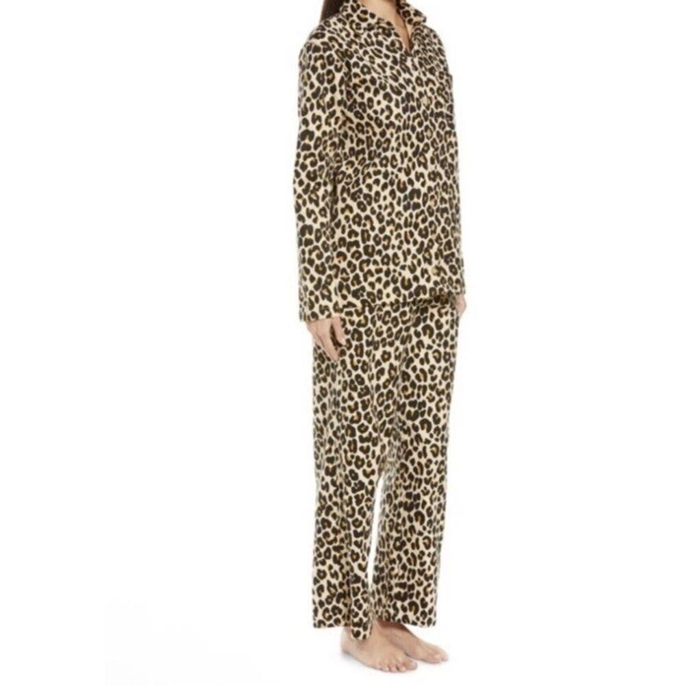 NORDSTROM Pajamas Leopard Print Tan Shore 2 PIECE TOP PANTS SIZE Medium NWT